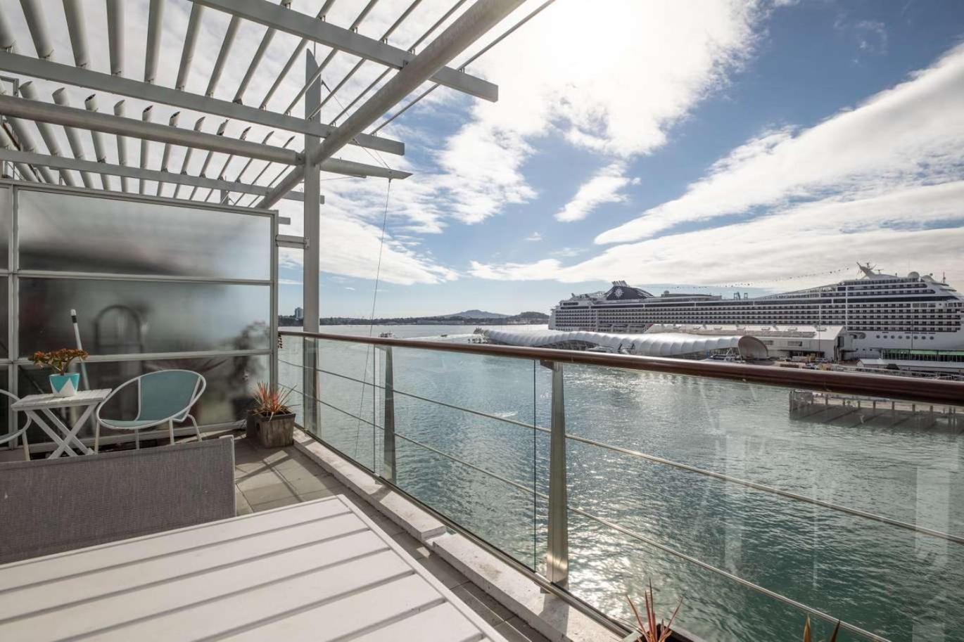 Waterfront Seaview Hotel Apartment - Same Building Block As Auckland Hilton Dış mekan fotoğraf